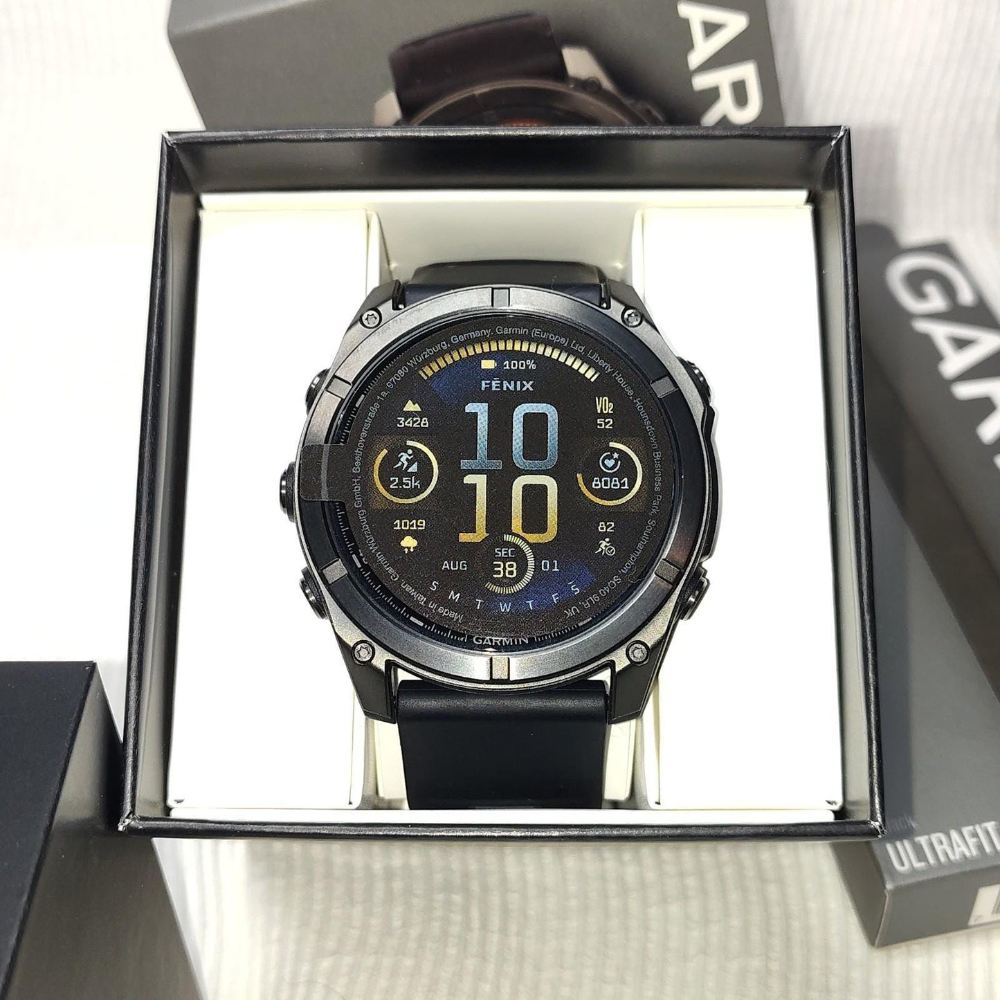 Garmin fenix 8 AMOLED Sapphire 51mm Smartwatch (Carbon Gray) Premium Multisport